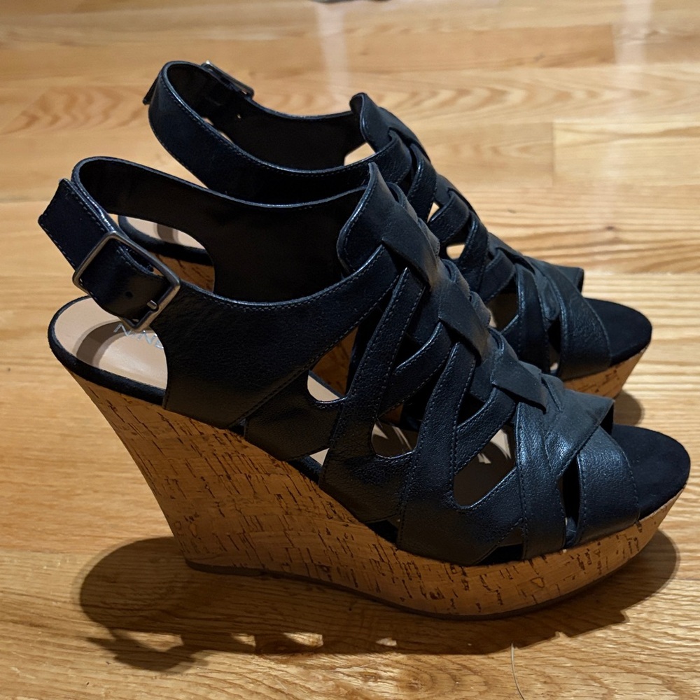 Nine West Black Leather Wedge Sandals